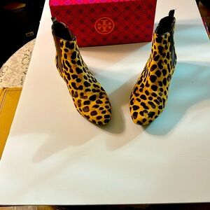 Tory Burch pony hair booties
Size 9m true to size. Gently worn. 
Tri color